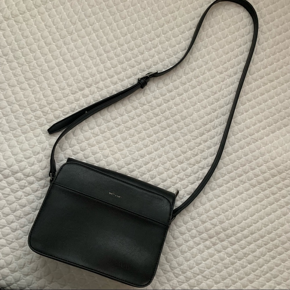 Matt & Nat vegan leather black Elle crossbody bag